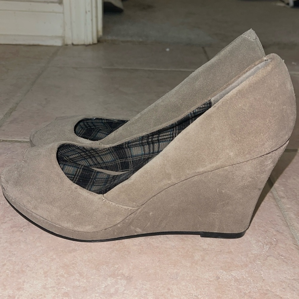 Chinese Laundry Suede Wedge (Open Toe)
